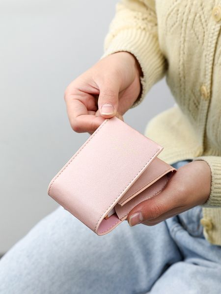 new pu makeup bag with lipstick lipstick mirror small portable mini portable makeup box storage packaging small bag, White
new pu makeup bag with lipstick lipstick mirror small portable mini portable makeup box storage packaging small bag, White