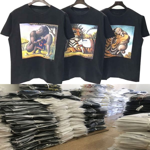 20s brand men's t-shirt luxury short sleeve fun t-shirt printing t-shirt hip hop men's clothing factory direct fast delivery, White;black
20s brand men's t-shirt luxury short sleeve fun t-shirt printing t-shirt hip hop men's clothing factory direct fast delivery, White;black