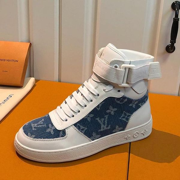 fashion mens shoes luxury anti -slip sneakers with box scarpe da uomo boombox sneaker boot mens shoes luxury design bottes hommes fashion, Black
fashion mens shoes luxury anti -slip sneakers with box scarpe da uomo boombox sneaker boot mens shoes luxury design bottes hommes fashion, Black
