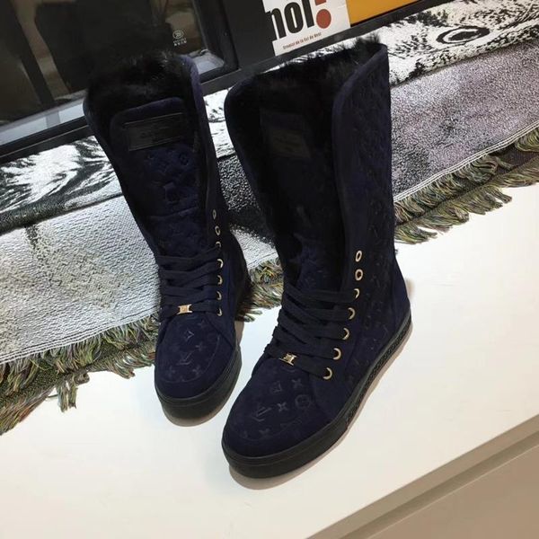 2020g autumn and winter new straps plus velvet thick fur boots women, sports and leisure flat women's boots, the original box packaging
2020g autumn and winter new straps plus velvet thick fur boots women, sports and leisure flat women's boots, the original box packaging