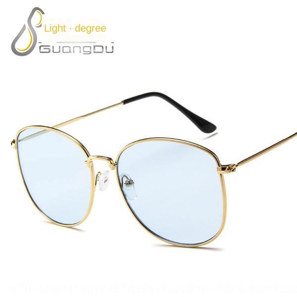 new fashion ocean sun men's and women's metal sunglasses fashion glasses, White;black
new fashion ocean sun men's and women's metal sunglasses fashion glasses, White;black