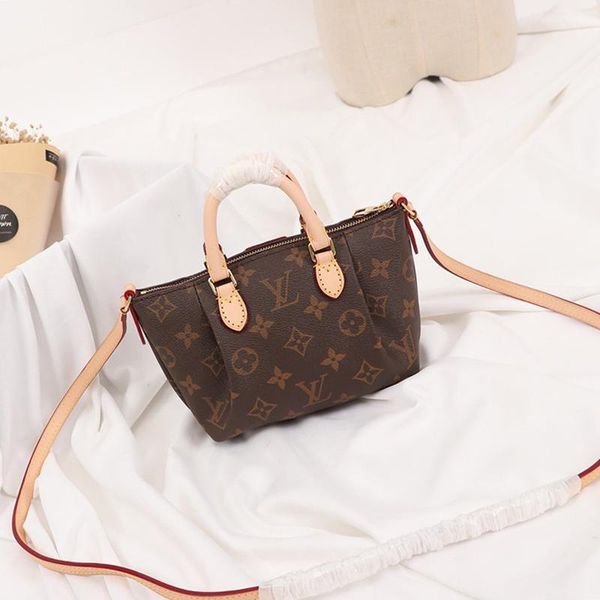 new arrival women sac bandouli ère designer luxury crossbody bags hobos women leather mini zipper handbag shoulder bag lady handle tote
new arrival women sac bandouli ère designer luxury crossbody bags hobos women leather mini zipper handbag shoulder bag lady handle tote