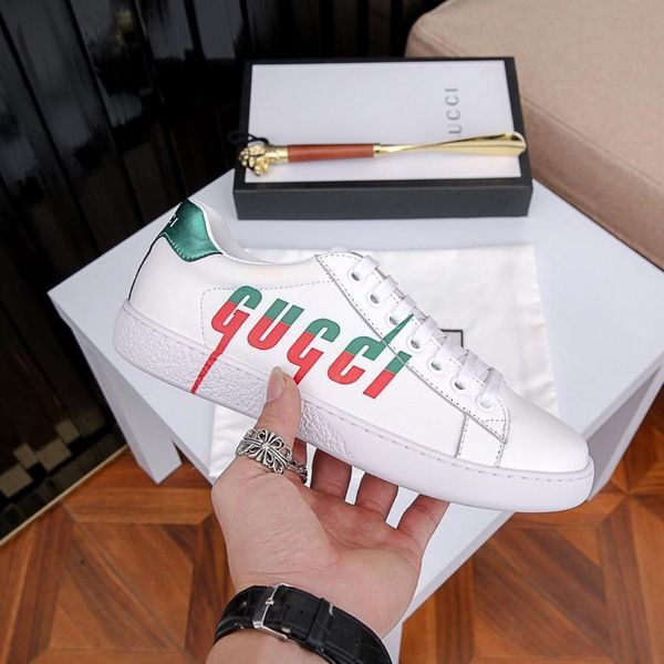 2019e summer luxury designers new men s lace casual low shoes fashion wild comfortable sports shoes size: 38-44
2019e summer luxury designers new men s lace casual low shoes fashion wild comfortable sports shoes size: 38-44