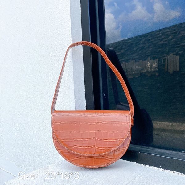 peurh internet celebrity vc axi brother with crocodile pattern half-month satchel satchel all-match shoulder crossbody bag armpit bag 2020 n
peurh internet celebrity vc axi brother with crocodile pattern half-month satchel satchel all-match shoulder crossbody bag armpit bag 2020 n