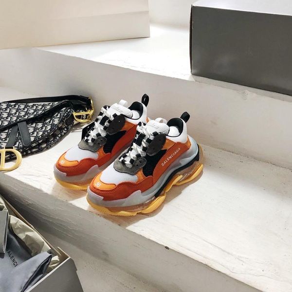 2020qa designer to create casual and comfortable all-match sports shoes, travel shoes outsole non-slip design with original box delivery, Black
2020qa designer to create casual and comfortable all-match sports shoes, travel shoes outsole non-slip design with original box delivery, Black