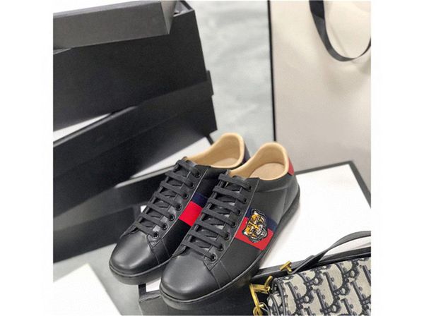 new arrival fashion men women casual shoes sneakers shoes genuine leather bee embroidered lts12, Black
new arrival fashion men women casual shoes sneakers shoes genuine leather bee embroidered lts12, Black