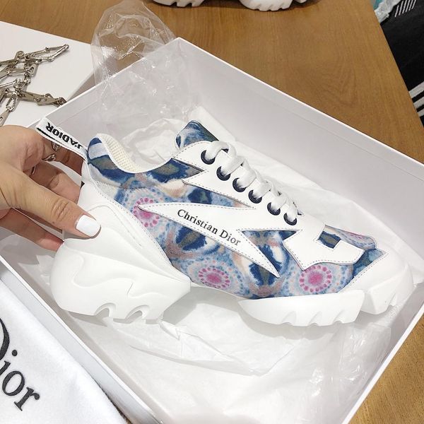 new25 luxury ladies casual shoes trend personality sports shoes fashion thick bottom old shoes original box packaging fast delivery, Black
new25 luxury ladies casual shoes trend personality sports shoes fashion thick bottom old shoes original box packaging fast delivery, Black