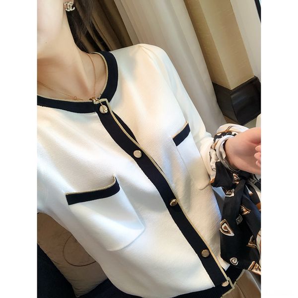 appearance chao zan golden onion coatinlaid edge ice linen texture four flat needle thin knitted cardigan for women, White
appearance chao zan golden onion coatinlaid edge ice linen texture four flat needle thin knitted cardigan for women, White
