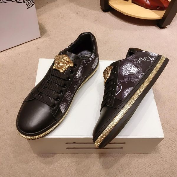 2019r limited edition custom men's low-casual shoes, fashion wild sports shoes, original packaging shoe box delivery, yardage: 38-4
2019r limited edition custom men's low-casual shoes, fashion wild sports shoes, original packaging shoe box delivery, yardage: 38-4