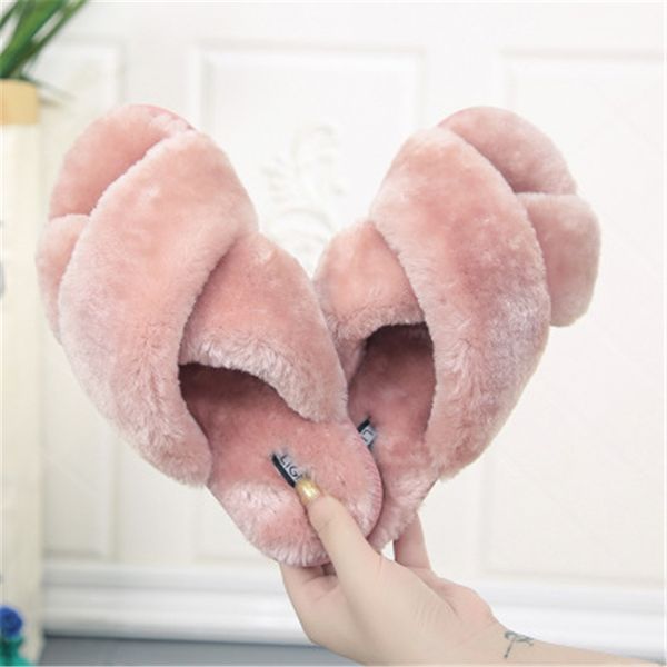 2020 transparent slippers fashion biling crystal slippers women platform summer sandals outdoor rhinestones flat ladies shoes l02#598, Black
2020 transparent slippers fashion biling crystal slippers women platform summer sandals outdoor rhinestones flat ladies shoes l02#598, Black