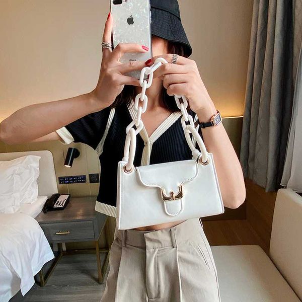 quality fashion pu leather thick chain crossbody bag for women solid color travel fashion luxury shoulder bag women handbags sac
quality fashion pu leather thick chain crossbody bag for women solid color travel fashion luxury shoulder bag women handbags sac