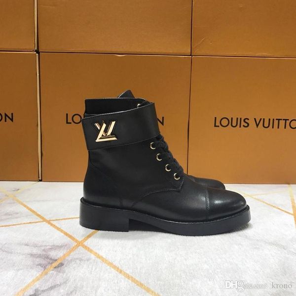 printed stripes short boots hook loop leather lace up womens motorcycle boots,personality wild womens martin boots 35-42 0055, Black
printed stripes short boots hook loop leather lace up womens motorcycle boots,personality wild womens martin boots 35-42 0055, Black