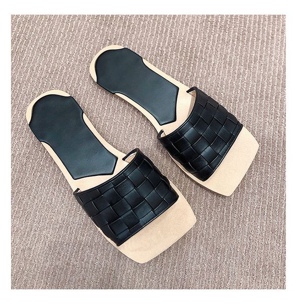 designer flat leather slippers summer selling beach shoes gold black leather shoes women outdoor mules slides
designer flat leather slippers summer selling beach shoes gold black leather shoes women outdoor mules slides