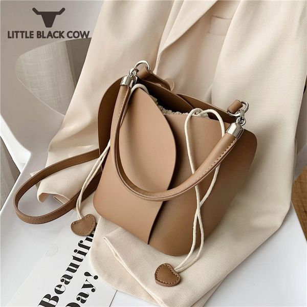 french trend summer women tote handbag casual drawstring pu leather single crossbody bags simplicity fashion ladies bucket bag
french trend summer women tote handbag casual drawstring pu leather single crossbody bags simplicity fashion ladies bucket bag