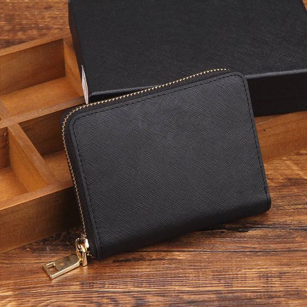 and wholesale 2020 sheepskin wallet fashion ladies single zipper women leather wallet lady ladies purse short wallet, Red;black
and wholesale 2020 sheepskin wallet fashion ladies single zipper women leather wallet lady ladies purse short wallet, Red;black