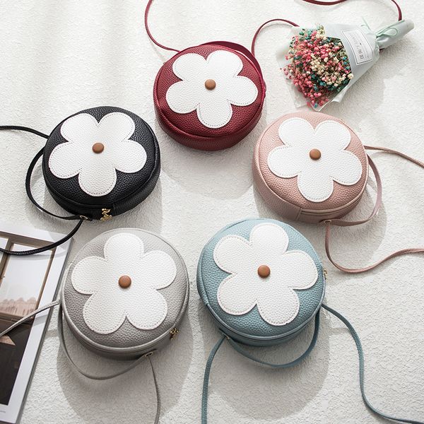 2020 summer new women's fashion handbag all-match flower mini bag round messenger bag sweet lady shoulder #15
2020 summer new women's fashion handbag all-match flower mini bag round messenger bag sweet lady shoulder #15