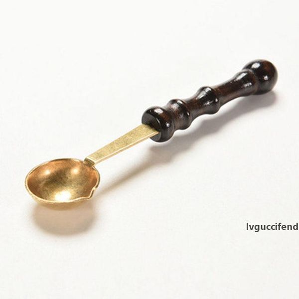 wood handle scoop retro style stamp sealing wax spoon anti scald diy candle fittings copper wooden handle
wood handle scoop retro style stamp sealing wax spoon anti scald diy candle fittings copper wooden handle