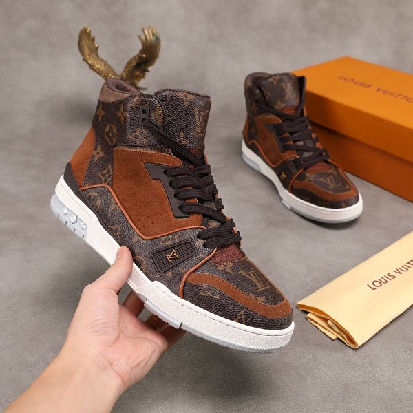06 men's designer casual sports shoes, luxury trendy travel casual shoes, sports shoes. fast delivery in original box packaging, Black
06 men's designer casual sports shoes, luxury trendy travel casual shoes, sports shoes. fast delivery in original box packaging, Black