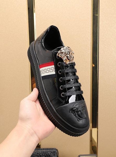 2020i luxury trend low-men's shoes fashion wild casual shoes, fashionable medusa outdoor sports shoes, size: 38-45, Black
2020i luxury trend low-men's shoes fashion wild casual shoes, fashionable medusa outdoor sports shoes, size: 38-45, Black