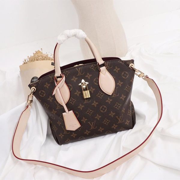 vintage fashion women leather crossbody bag handle totes messenger bags womens luxury designer bag handbags ladies crossbody bags
vintage fashion women leather crossbody bag handle totes messenger bags womens luxury designer bag handbags ladies crossbody bags