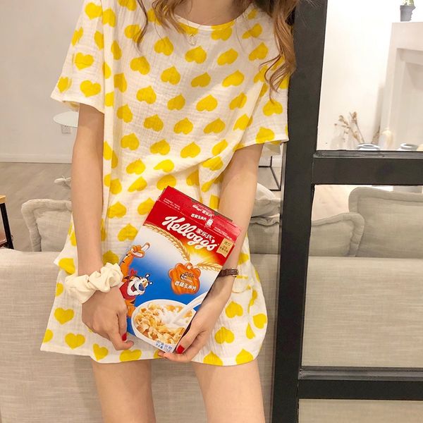 2020 брюки костюм одежда домашней одежды нового тондэмун мода cute корейской футболка + шорты костюм пижама домашней одежды, Blue;red
2020 брюки костюм одежда домашней одежды нового тондэмун мода cute корейской футболка + шорты костюм пижама домашней одежды, Blue;red