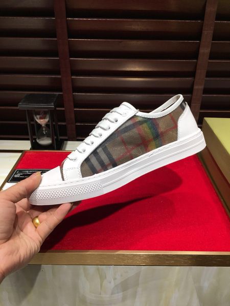 2019e spring and summer new men's flat white shoes, trend wild sports shoes, leather lace-up shoes, original box packaging: 38-4411, Black
2019e spring and summer new men's flat white shoes, trend wild sports shoes, leather lace-up shoes, original box packaging: 38-4411, Black