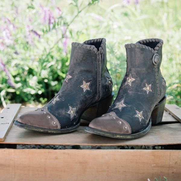 vintage knight women boots leather shoes woman star pattern ankle boots female botas chic rivets motorcycle, Black
vintage knight women boots leather shoes woman star pattern ankle boots female botas chic rivets motorcycle, Black