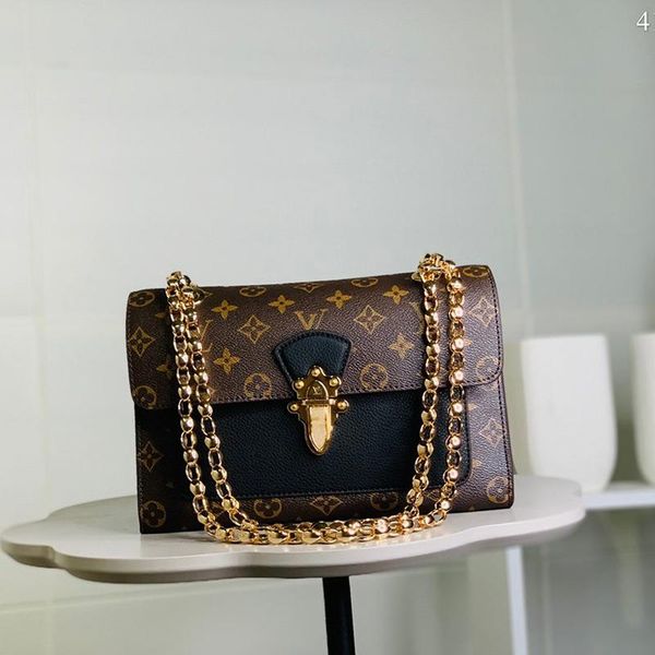 new arrival womens leather shoulder bags small flap chain lady crossbody bag vintage style women messenger bags fast delivery
new arrival womens leather shoulder bags small flap chain lady crossbody bag vintage style women messenger bags fast delivery