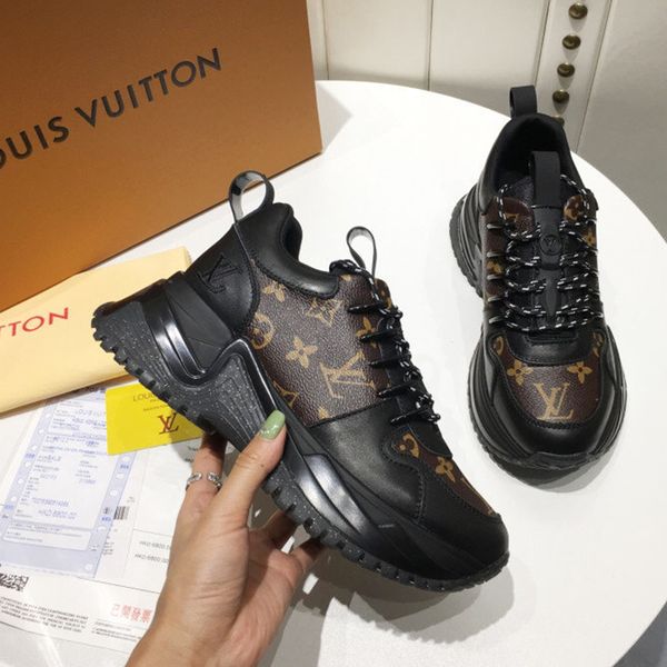 112 new designer luxury women's casual fashion shoes, women's outdoor casual shoes, high-quality materials, with original box, Black
112 new designer luxury women's casual fashion shoes, women's outdoor casual shoes, high-quality materials, with original box, Black