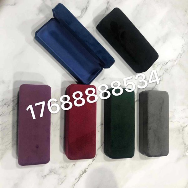 new flannel optical case glasses case glasses box is of good quality for both men and women, Blue
new flannel optical case glasses case glasses box is of good quality for both men and women, Blue