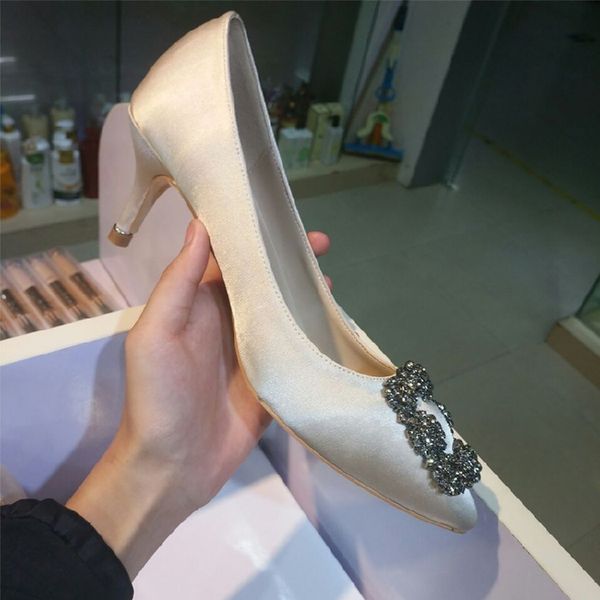 magical2020 benhik mb oxalolu high heel pointed square diamond single champagne white wedding bridesmaid shoes female, Black
magical2020 benhik mb oxalolu high heel pointed square diamond single champagne white wedding bridesmaid shoes female, Black