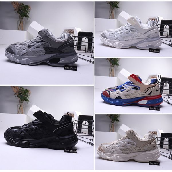 new fashion high-quality men and women sports shoes fourth generation outdoor soft sole casual shoes size 36 to 44, Black
new fashion high-quality men and women sports shoes fourth generation outdoor soft sole casual shoes size 36 to 44, Black
