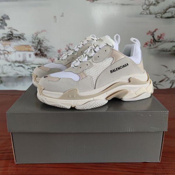 2020sq designer to create casual and comfortable all-match sports shoes, travel shoes outsole non-slip design with original box delivery, Black
2020sq designer to create casual and comfortable all-match sports shoes, travel shoes outsole non-slip design with original box delivery, Black