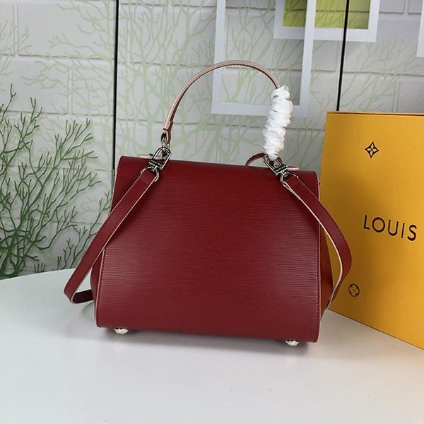 fashion design crossbody bag women leather bags with origin box new arrival shoulder bags messenger bag ladies designer style handbags 
fashion design crossbody bag women leather bags with origin box new arrival shoulder bags messenger bag ladies designer style handbags