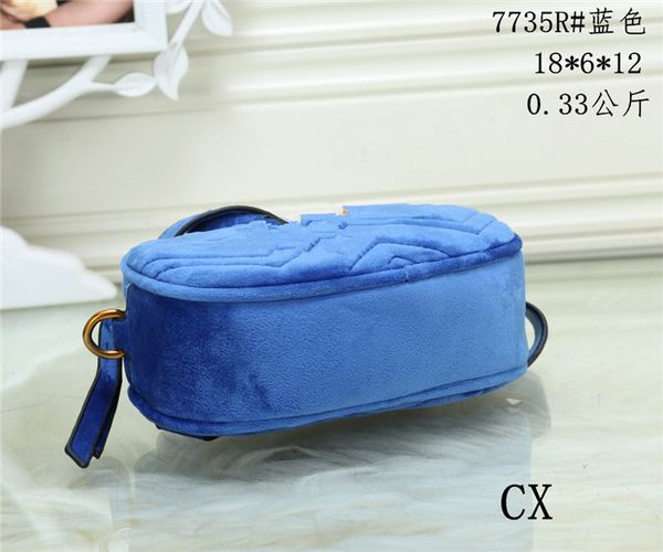 2021new cashmere bag slant straddle single shoulder handbag with separate cover and small chain bag for delivery in autumn and #112
2021new cashmere bag slant straddle single shoulder handbag with separate cover and small chain bag for delivery in autumn and #112