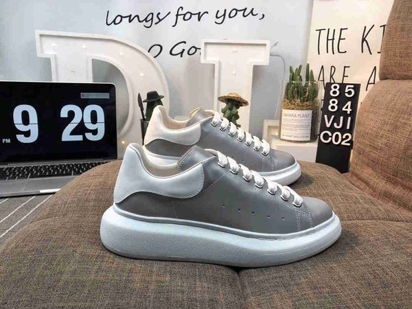 2020 new trend of european and american fashion mq-comfortable, breathable, non-slip wear-resistant men's and women's shoes 64198h, Black
2020 new trend of european and american fashion mq-comfortable, breathable, non-slip wear-resistant men's and women's shoes 64198h, Black