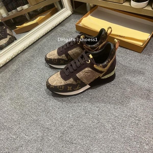 2021-2020a limited edition men 's and women 's classic alphabet low -casual sports shoes ,high -end fashion wild couple part, Black
2021-2020a limited edition men 's and women 's classic alphabet low -casual sports shoes ,high -end fashion wild couple part, Black