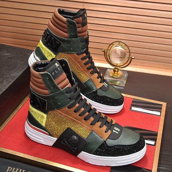 горячие мужские ботинки дизайнерская chaussures pour hommes с коробкой footwears кроссовки кроссовки phantom кик $ привет растеряев кристалл, Black
горячие мужские ботинки дизайнерская chaussures pour hommes с коробкой footwears кроссовки кроссовки phantom кик $ привет растеряев кристалл, Black