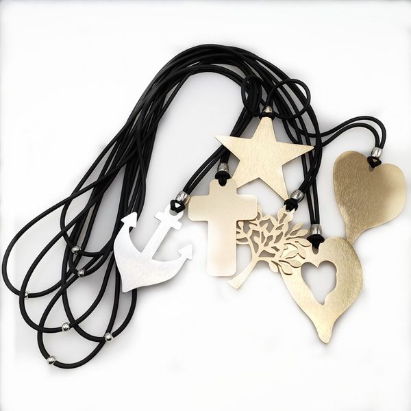 2020 new arrival 6 styles necklace for women fashion heart star neck choker pendants chain casual simple jewelry valentine gift, Silver
2020 new arrival 6 styles necklace for women fashion heart star neck choker pendants chain casual simple jewelry valentine gift, Silver