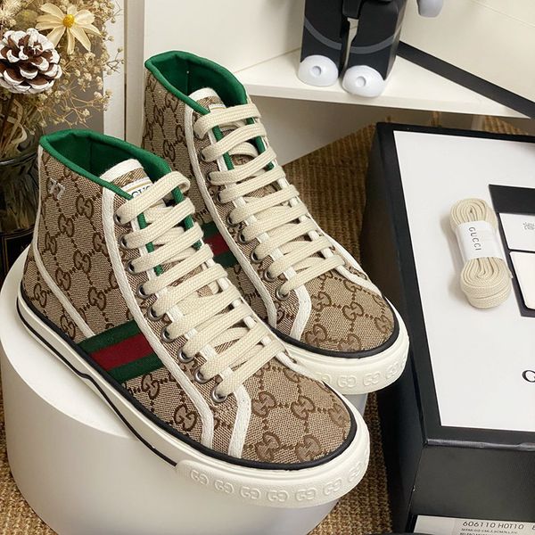 2020 e16 men and women high-sneakers lace-up fashion casual men's shoes leather designer luxury women's shoes, Black
2020 e16 men and women high-sneakers lace-up fashion casual men's shoes leather designer luxury women's shoes, Black
