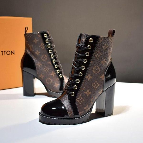 31 new women's casual shoes, luxury designer women's shoes, outdoor travel party shoes, original box packaging, Black
31 new women's casual shoes, luxury designer women's shoes, outdoor travel party shoes, original box packaging, Black