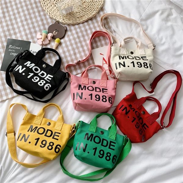 2019 korean style children's canvas fashionable letter printing girl's diagonal shoulder shoulder bag accessories portable bag
2019 korean style children's canvas fashionable letter printing girl's diagonal shoulder shoulder bag accessories portable bag