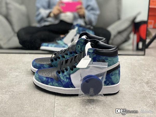 air aauthentic 1 high og retro wmns tie-dye basketball shoes aurora green woman man sports sneakers cd0461-100 with original box
air aauthentic 1 high og retro wmns tie-dye basketball shoes aurora green woman man sports sneakers cd0461-100 with original box
