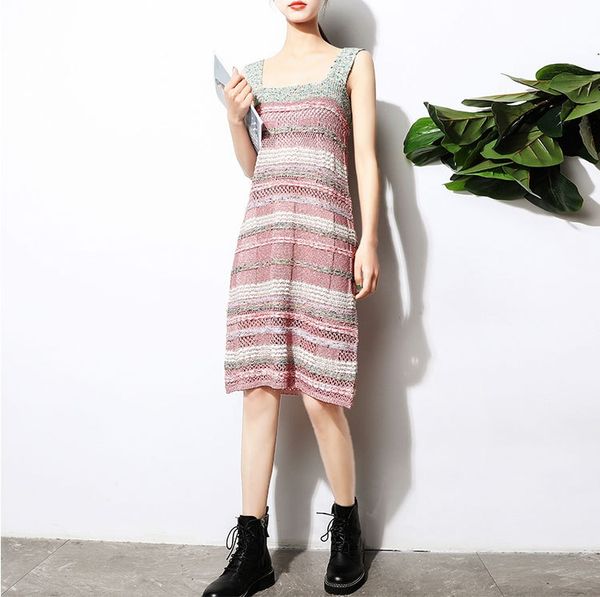 2020 summer new pink bright silk suspender skirt dress knitted suspender women's mid-length loose temperament dress, White
2020 summer new pink bright silk suspender skirt dress knitted suspender women's mid-length loose temperament dress, White