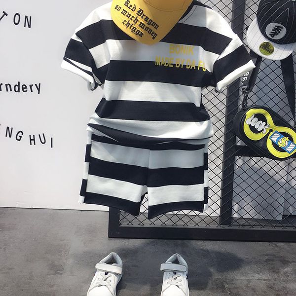 2pcs boys striped summer clothing set kids white yellow fashion o-neck short sleeve t shirt and short set children clothes 2-7t
2pcs boys striped summer clothing set kids white yellow fashion o-neck short sleeve t shirt and short set children clothes 2-7t