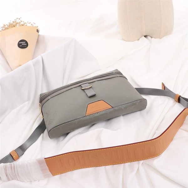 new arrival men bags leather luxury design messenger bag zipper shoulder bags trend style men shoulder bags fast delivery
new arrival men bags leather luxury design messenger bag zipper shoulder bags trend style men shoulder bags fast delivery