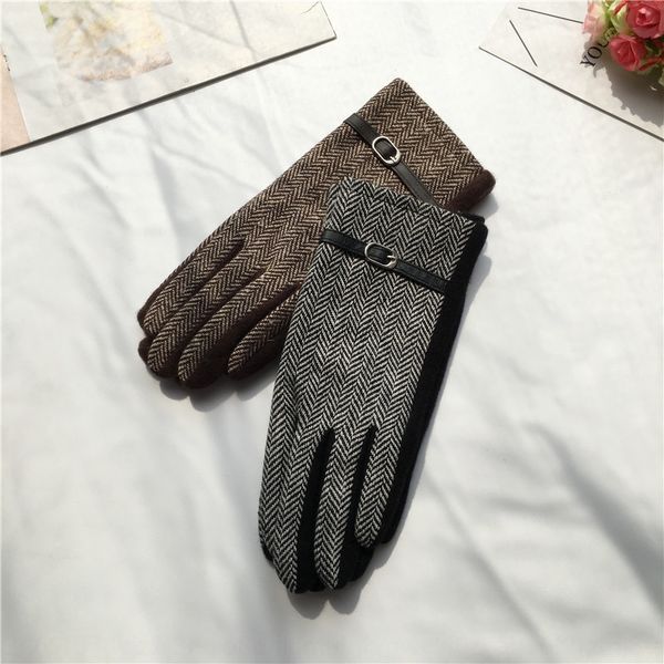 classic thin warm and gloves autumn and winter herringbone leather buckle slimming warm finger wool women's gloves
classic thin warm and gloves autumn and winter herringbone leather buckle slimming warm finger wool women's gloves