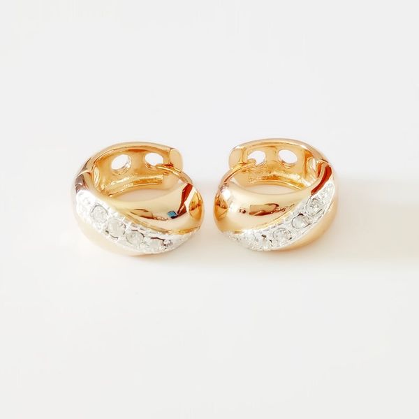 hoop earring new fashion 585 rose gold color women jewelry accessories trendy round shape earrings designs for women, Golden;silver
hoop earring new fashion 585 rose gold color women jewelry accessories trendy round shape earrings designs for women, Golden;silver