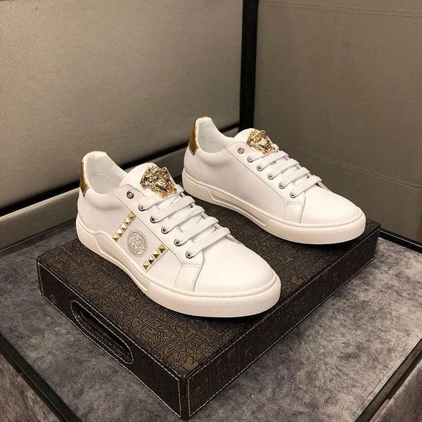 2020t luxury custom embroidery fashion wild lace-up casual men's shoes, fashion party shoes outdoor sports shoes, size: 38-45, Black
2020t luxury custom embroidery fashion wild lace-up casual men's shoes, fashion party shoes outdoor sports shoes, size: 38-45, Black
