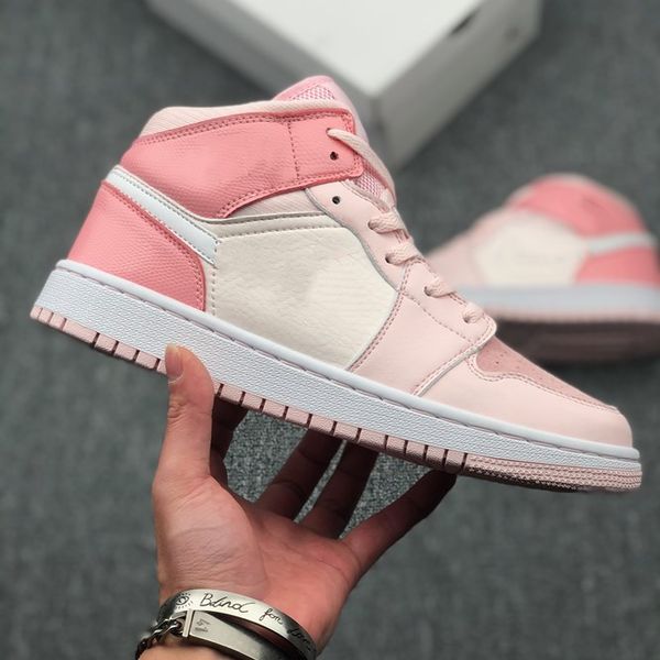 jumpmen 1 mid digital pink (w) cw5379-600 with digital pink white pink foam sail fashion trainers new designer sneaker schoenen size 36-40, White;red
jumpmen 1 mid digital pink (w) cw5379-600 with digital pink white pink foam sail fashion trainers new designer sneaker schoenen size 36-40, White;red